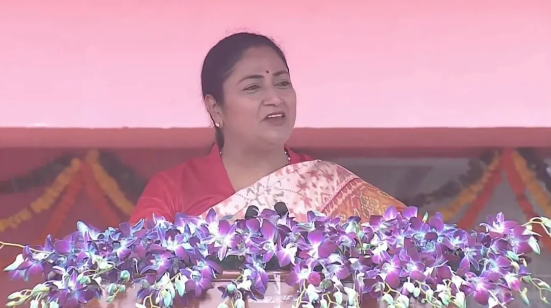 Delhi के मुख्यमंत्री पर हमला: आरोपी को पैसे ट्रांसफर करने के मामले में पुरुष को हिरासत में लिया गया 2 मुख्यमंत्री रेखा गुप्ता पर जन सुनवाई के दौरान हमला, आरोपित हिरासत में ...