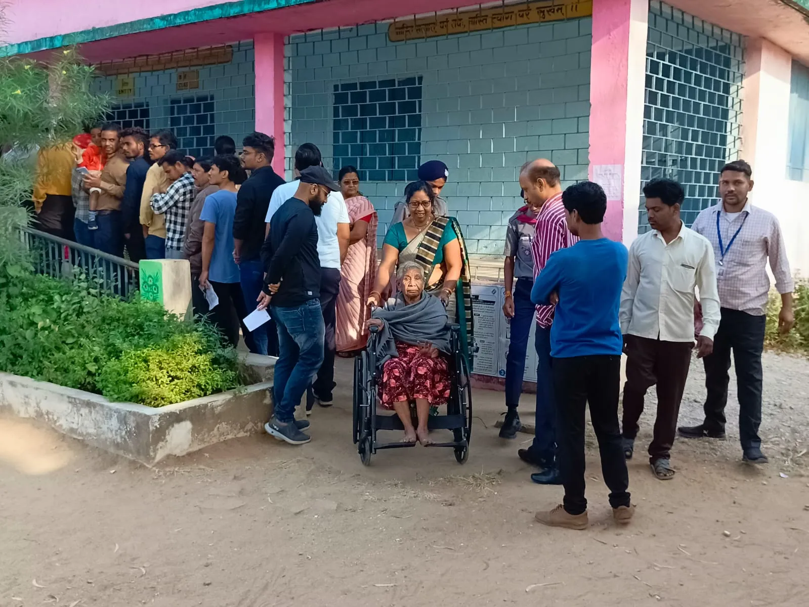 जिले में हुआ 79.89 प्रतिशत मतदान, प्रदेश में रहा पहले स्थान पर