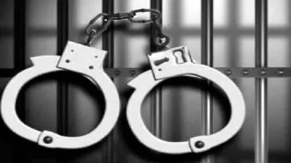 मेट्रो स्टेशन पर महिला के बैग से 53 जिंदा और 10 खोखा कारतूस बरामद 