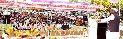 राज्यपाल ने स्वामी ब्रह्मानंद महाराज विद्यालय में गुणवत्तापूर्ण शिक्षा कार्यक्रम में भाग लिया