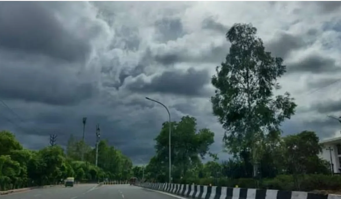 मौसम 1 अगस्त: 19 राज्यों में भारी बारिश-आंधी का अलर्ट,  IMD का अपडेट