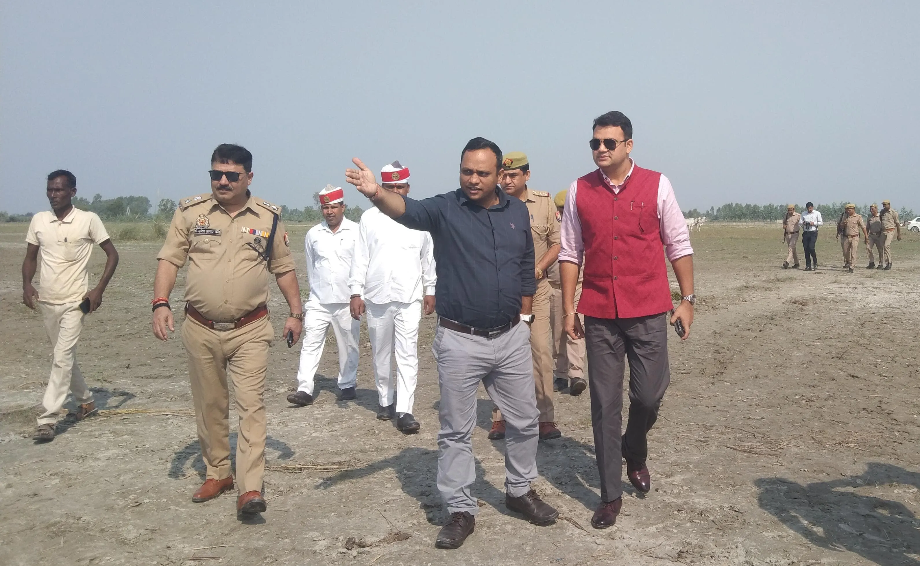 डीएम ने अधिकारियों संग किया मेला ककोड़ा की तैयारियों का निरीक्षण 