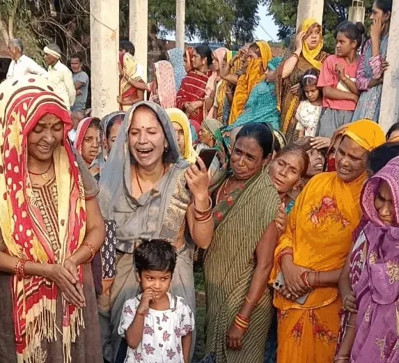 मॉर्निंग वॉक से लौट रहे भाई-बहन की बाइक ट्रैक्टर ने मारी टक्कर,मौत
