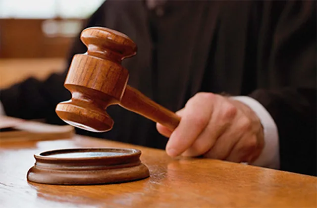 दो-दो पासपोर्ट बनवाने के आरोप में चार लोगों पर एफआईआर, कोर्ट में भी कार्रवाई की मांग