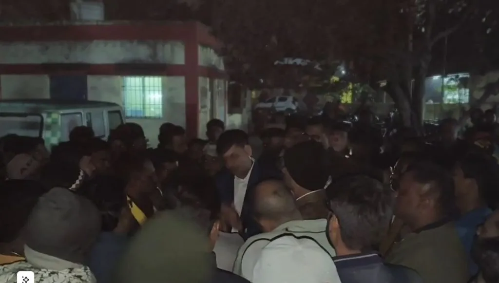 हैवी ब्लास्टिंग से बड़ा हादसा, पत्थर की चपेट में आने से ग्रामीण की मौत