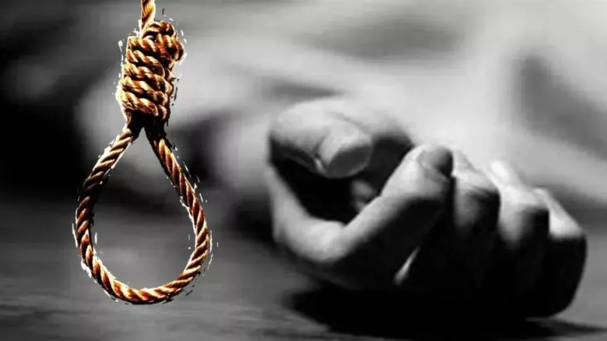 जमशेदपुर: कंटेनर के अंदर फंदे से लटका मिला चालक का शव, जांच में जुटी पुलिस