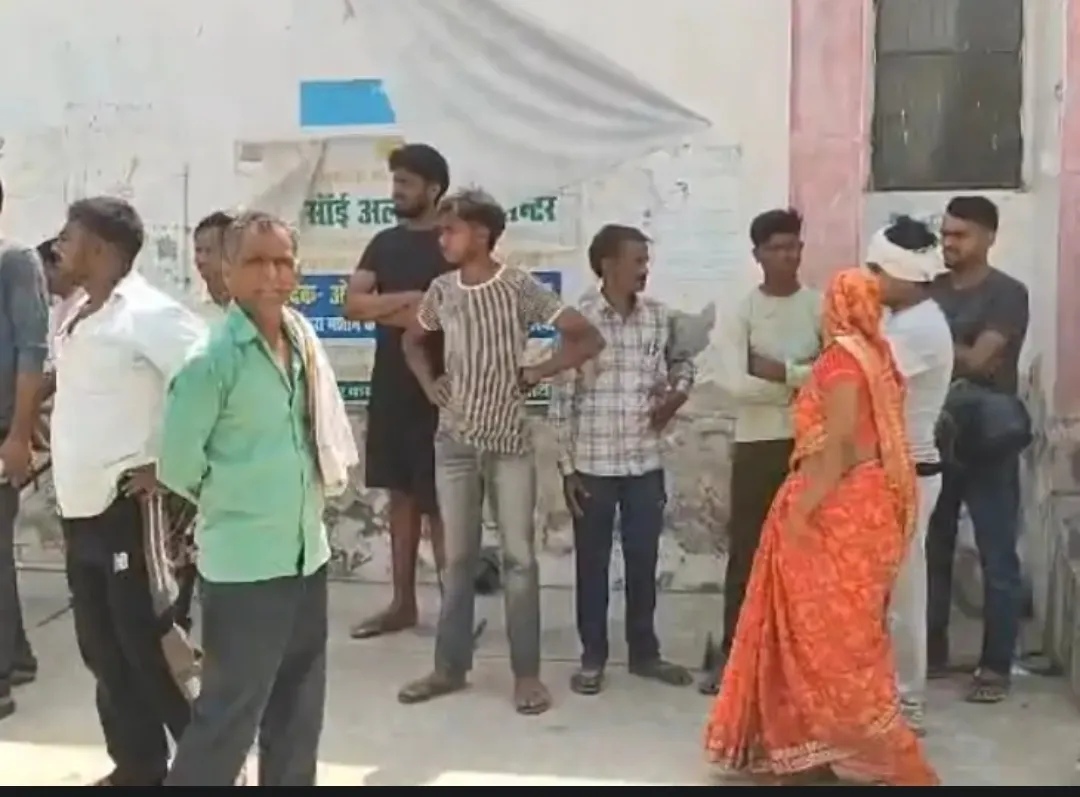 औरैया : भीषण सड़क हादसे में बाइक सवार मां और तीन साल के बेटे की मौत