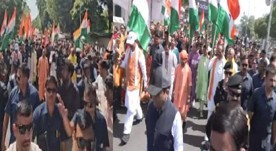 ‘नारी शक्ति वंदन’ पर लखनऊ में महिला आक्रोश मार्च, योगी आदित्यनाथ समेत नेताओं का विपक्ष पर तीखा हमला
