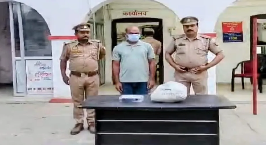 एएनटीएफ यूनिट लखनऊ: सत्रह लाख की अवैध चरस के साथ एक तस्कर गिरफ्तार 