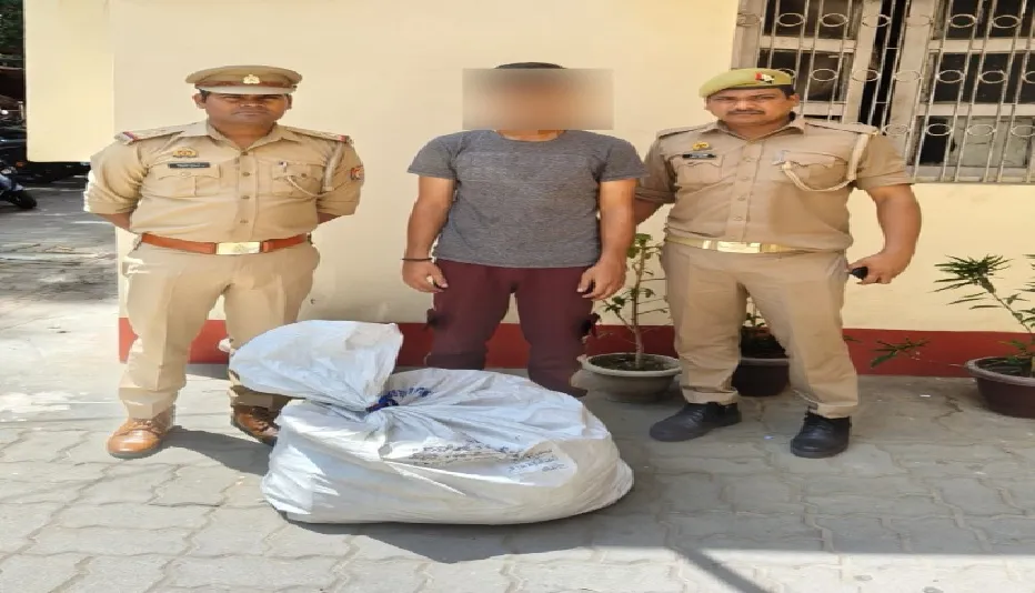 लखनऊ के अलीगंज में शोरूम चोरी का खुलासा, शातिर चोर गिरफ्तार