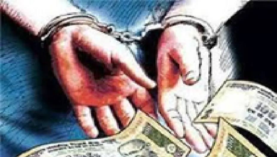 10 हजार की रिश्वत लेते दारोगा रंगे हाथ गिरफ्तार, एंटी करप्शन टीम की बड़ी कार्रवाई