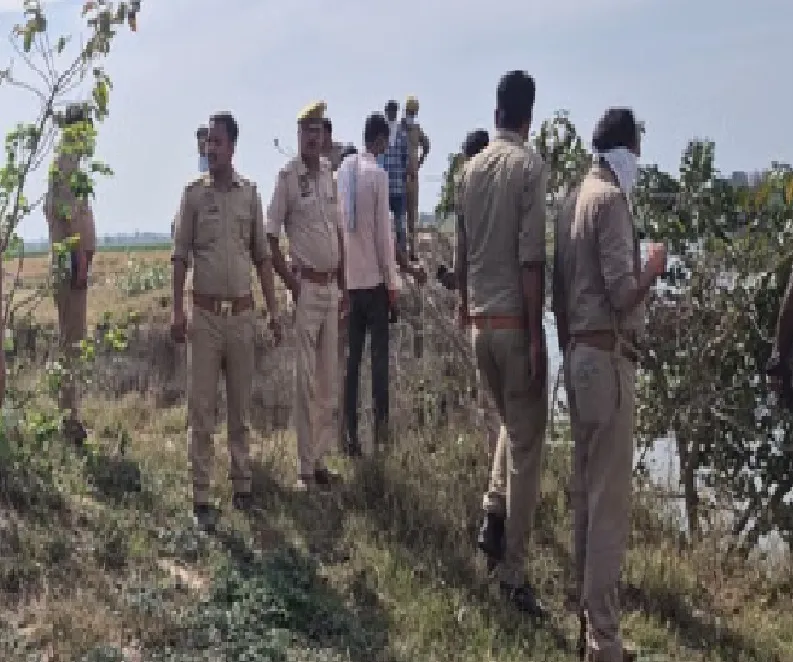 नाबालिग प्रेमी ने किशोरी की हत्या कर शव बोरी में फेंका