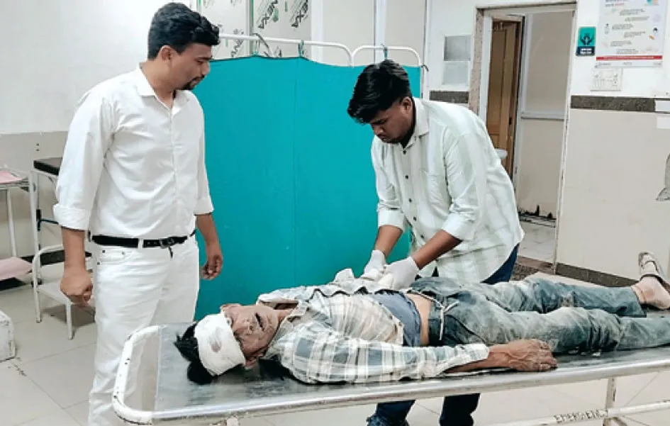उज्जैनः अयोध्या जा रहे दो दोस्तों की बाइक रैलिंग से टकराई, एक की मौत