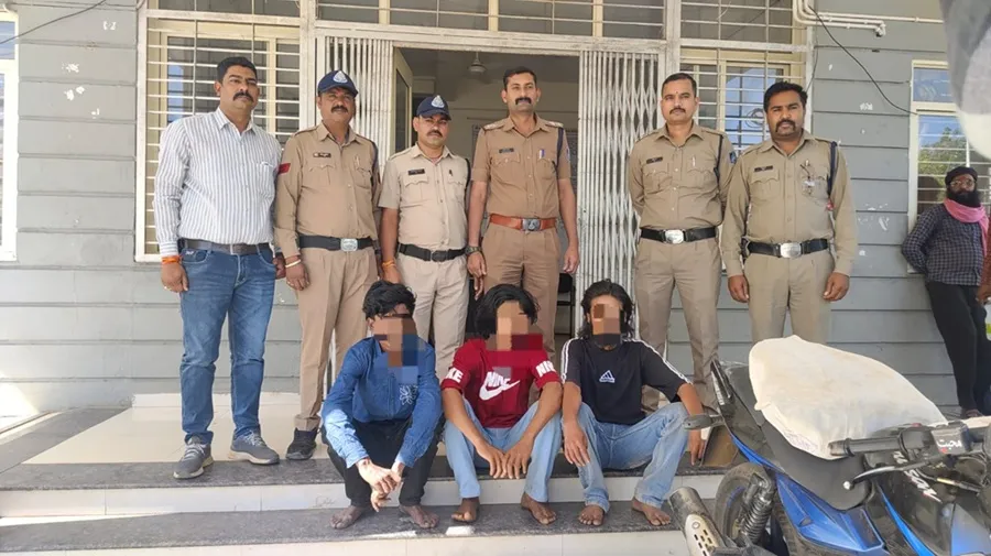 नशे के विरुद्ध कार्रवाई में 1 करोड़ 38 लाख से अधिक का मादक पदार्थ और अन्य सामग्री जब्त
