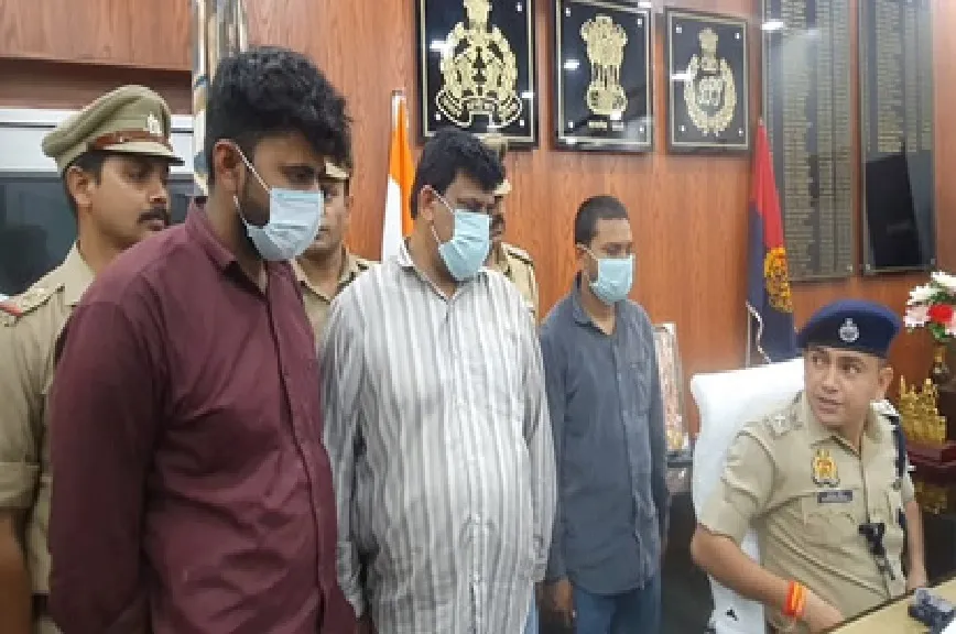 बीमा के लालच में मां-बेटे की हत्या, हादसा दिखाने के लिए कार में लगाई आग