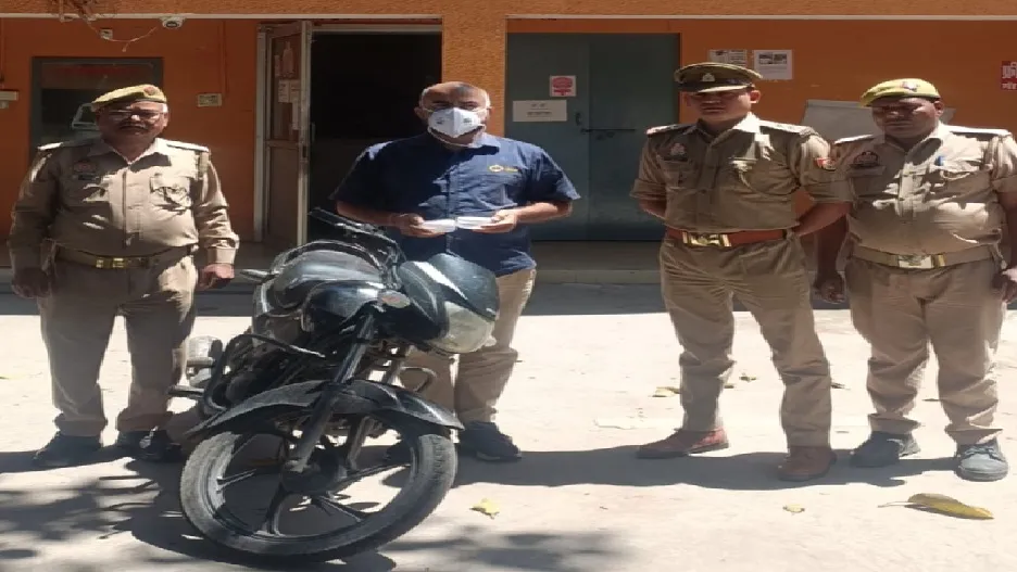  पीजीआई पुलिस का एक्शन: चैन स्नैचर गिरफ्तार, लूट का माल और बाइक बरामद