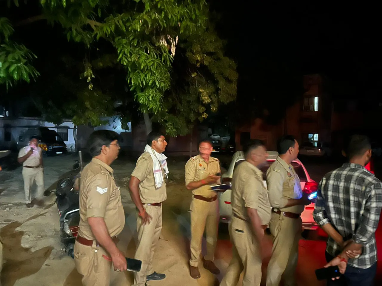 गोण्डा में सर्राफा व्यापारी से लूट की कोशिश नाकाम, विरोध करने पर मारी गोली