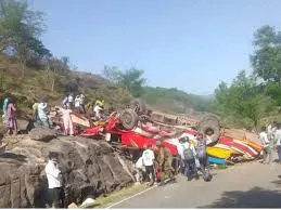 उधमपुर बस हादसे में 21 लोगों की मौत, 29 घायल, परिजनों को मुआवजे की घोषणा