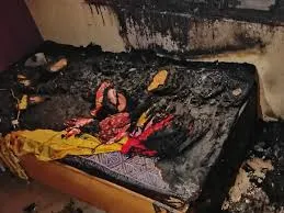 गैस रिसाव से दर्दनाक हादसा, विस्फोट में रिटायर्ड इंजीनियर की मौत, पत्नी गंभीर रूप से झुलसी