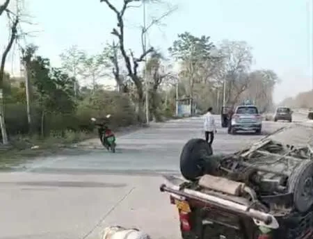 ऑटो और कार की जोरदार भिड़ंत में महिला की मौके पर मौत, आठ घायल
