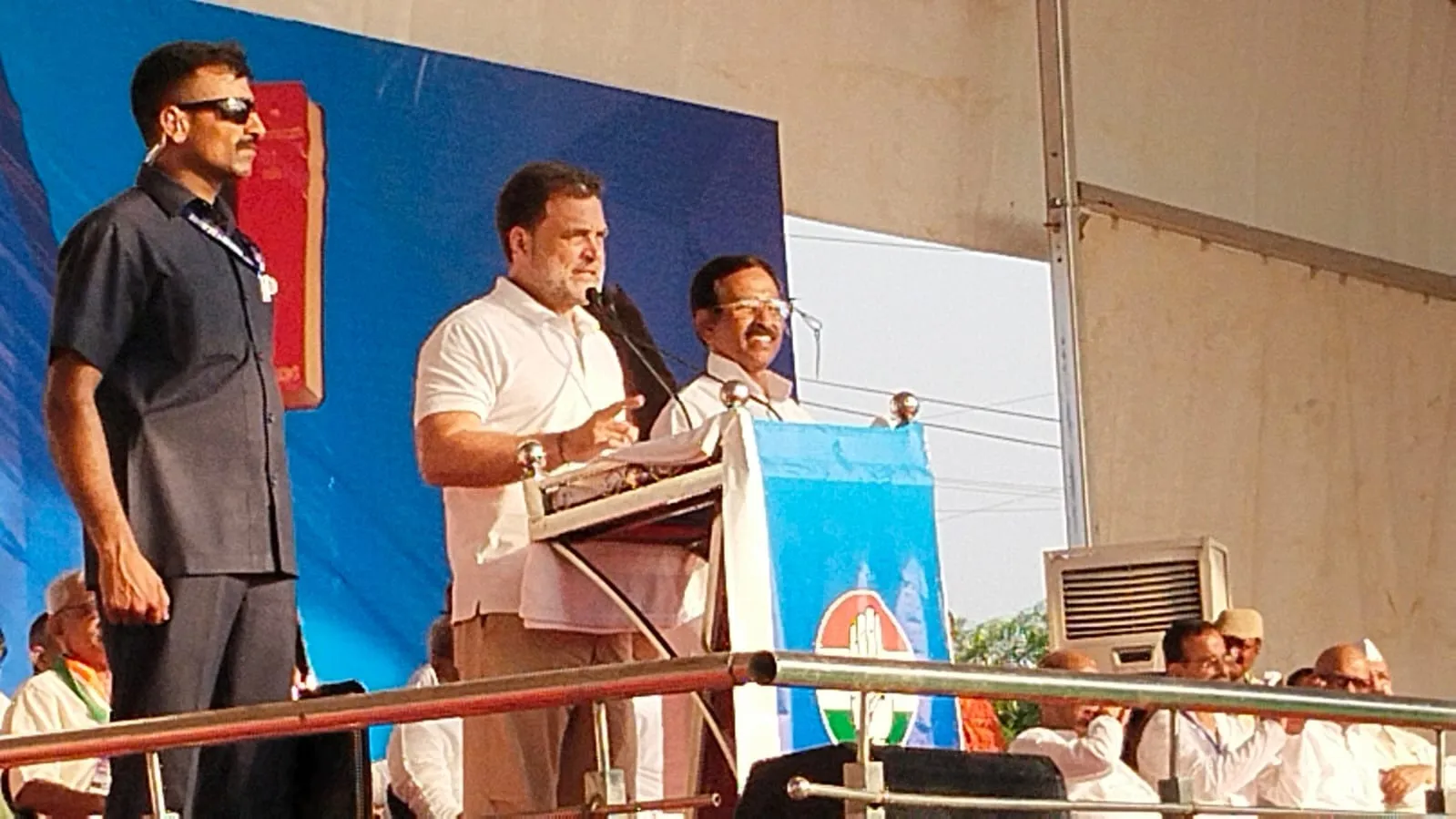 हुगली में राहुल गांधी की रैली, मोदी-ममता और वाम दलों पर साधा निशाना