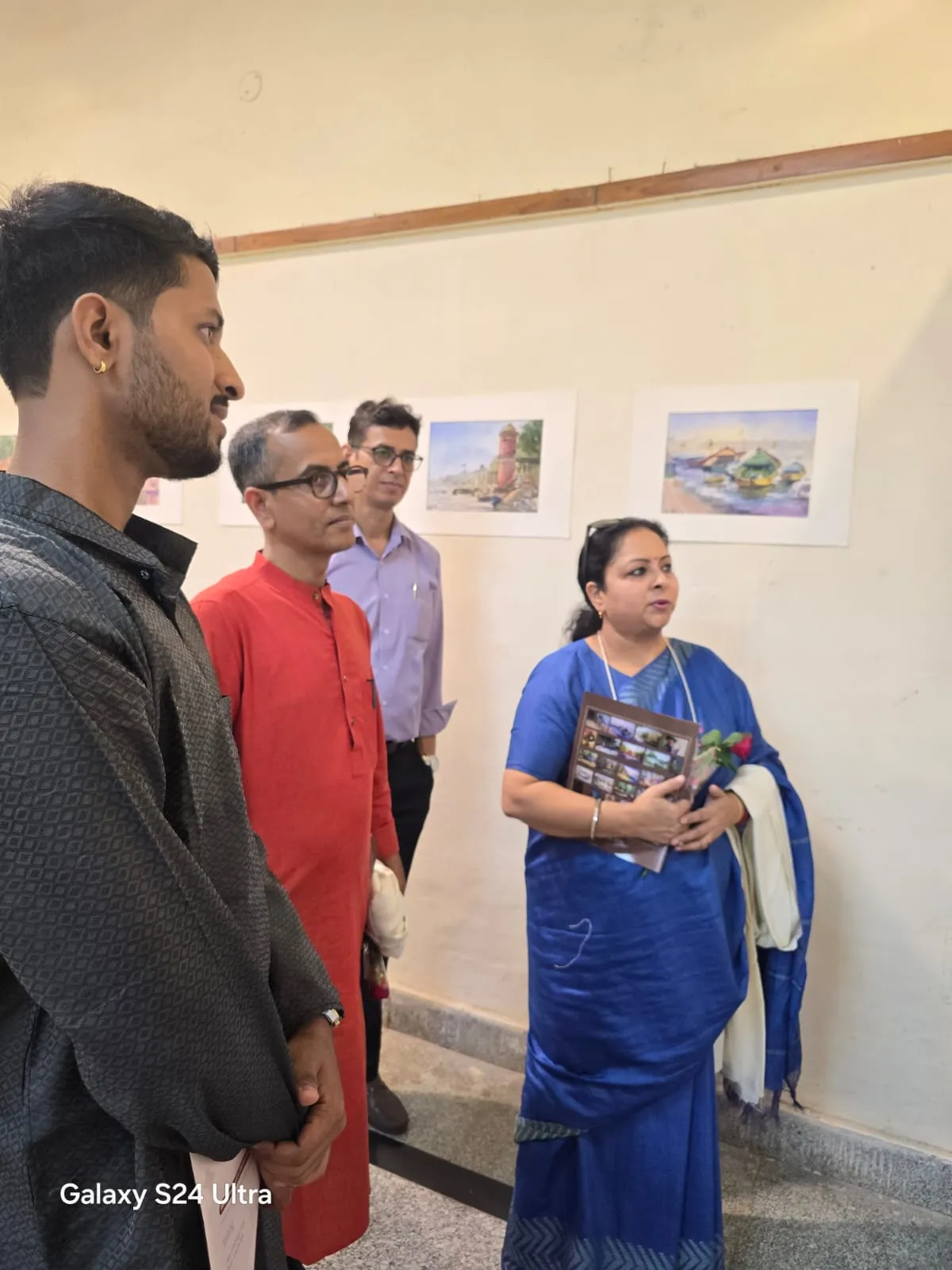 बीएचयू के दृश्य कला संकाय में 'नवसर्जना' कला प्रदर्शनी,30 युवा कलाकारों की प्रतिभा का संगम