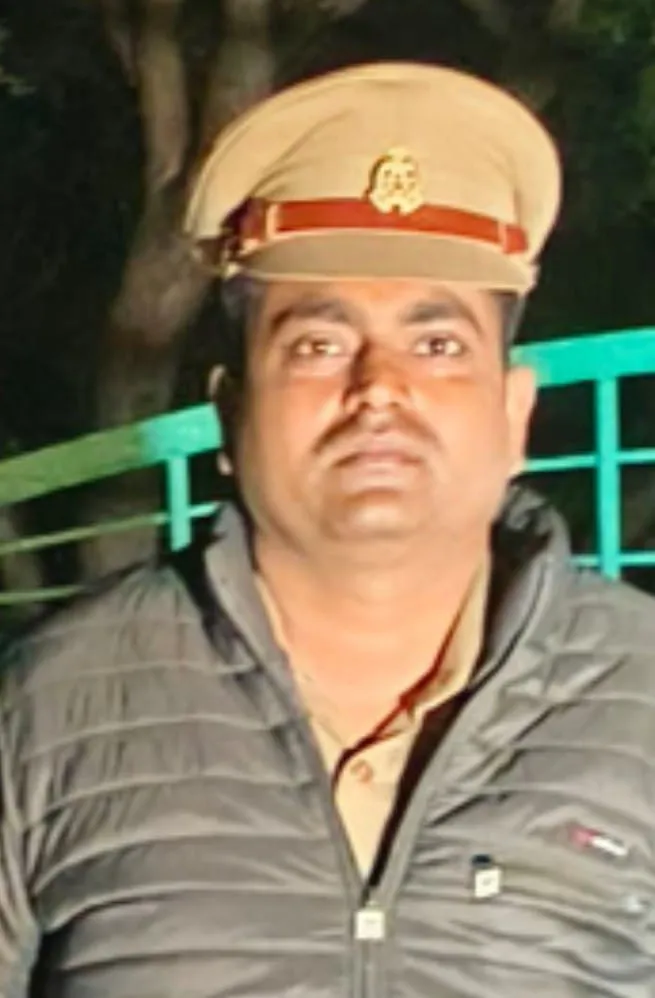 जब वर्दी ने ओढ़ी इंसानियत की चादर…
