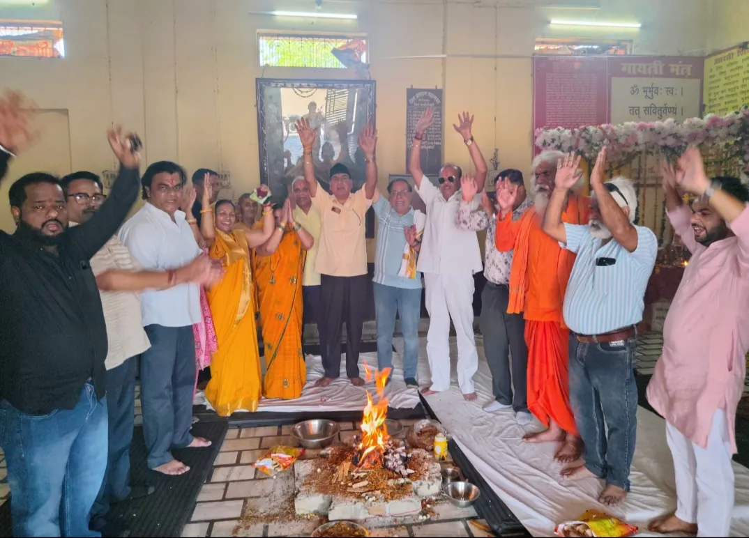 परशुराम शिविर पर हुआ हवन-पूजन एवं भव्य फूल बंगला सजाया गया