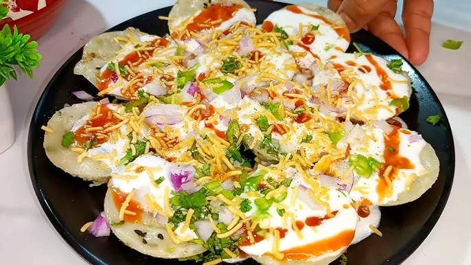 पोहा से बनाएं चटपटा और तीखा नाश्ता