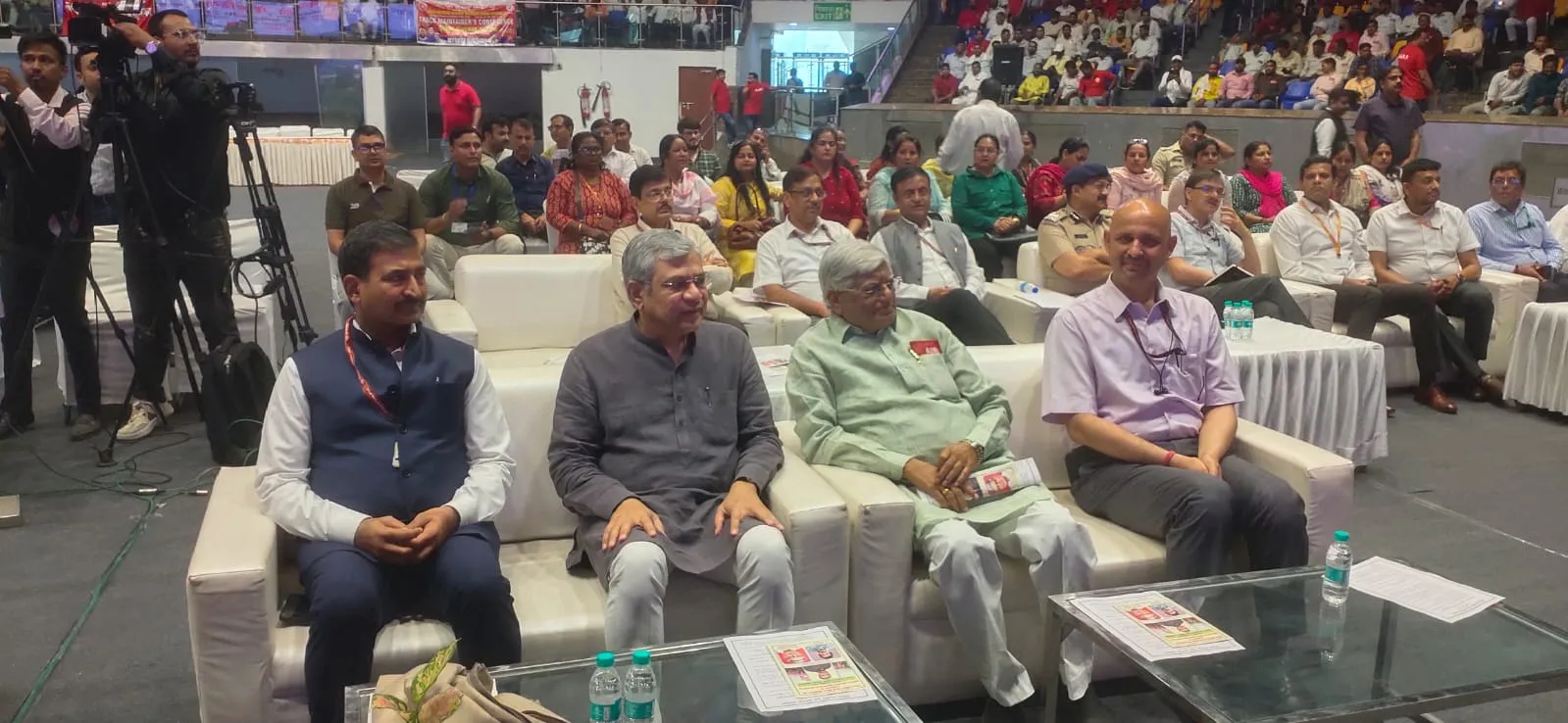 ट्रैक मेंटेनर कैडर की पदोन्नति पर फोकस किया जायेगा: रेल मंत्री अश्विनी वैष्णव