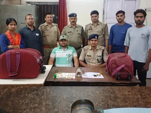 ट्रेन में बदल गए यात्रियों के नकदी-जेवर से भरे बैग,संयुक्त टीम ने बैग ट्रेस कर सुरक्षित लौटाया