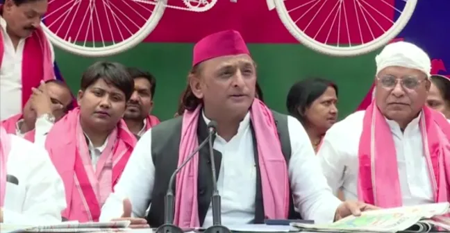 लखनऊ में सपा की बड़ी बैठक,महिला आरक्षण लागू न करने पर निंदा प्रस्ताव किया पारित