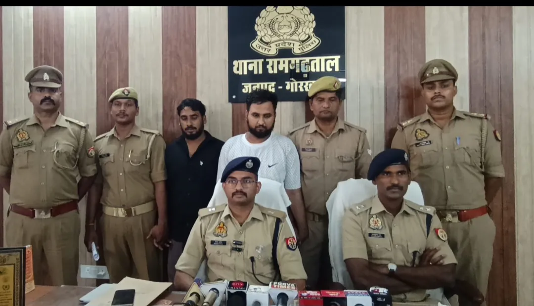 चोरी का खुलासा, 2  गिरफ्तार,नगद बरामद  