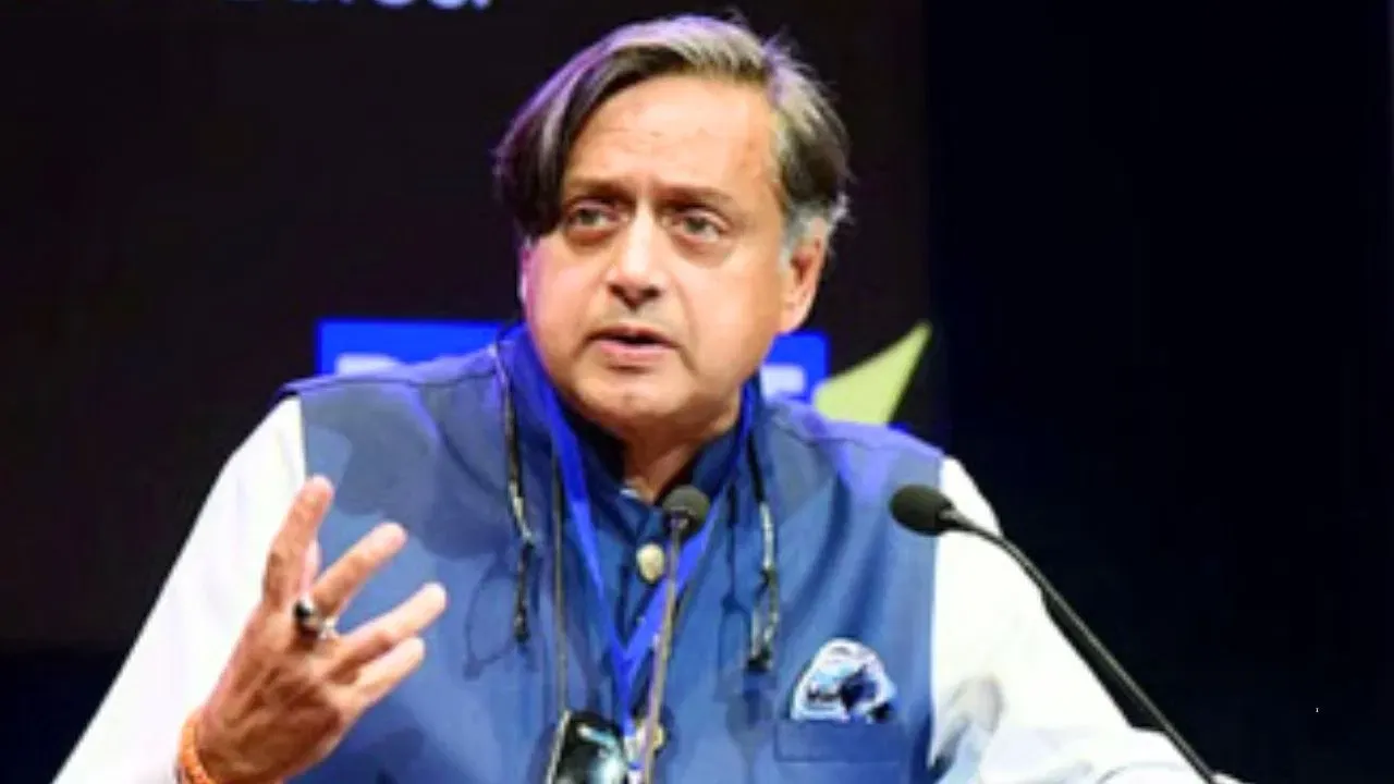 पश्चिम एशिया संघर्ष पर कांग्रेस नेता थरूर बोले, शांति सबसे महत्वपूर्ण