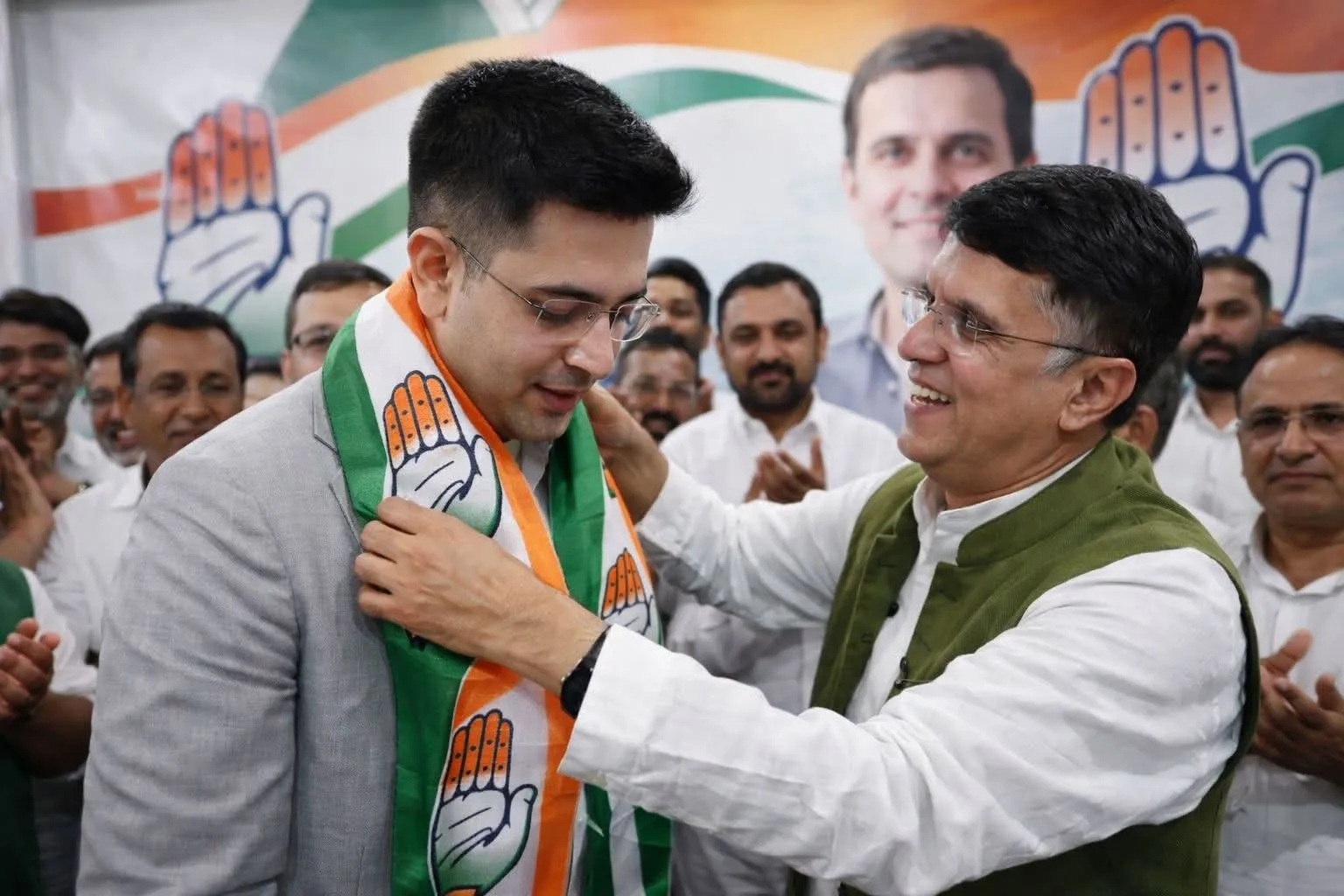 दिल्ली की राजनीति में हलचल: क्या कांग्रेस का दामन थामेंगे राघव चड्डा?