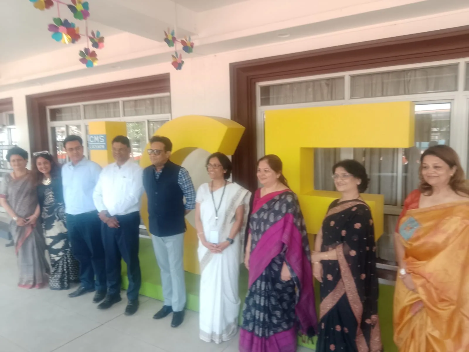 भाईचारे विश्व बंधुता आज के परिवेश में बहुत जरूरी 