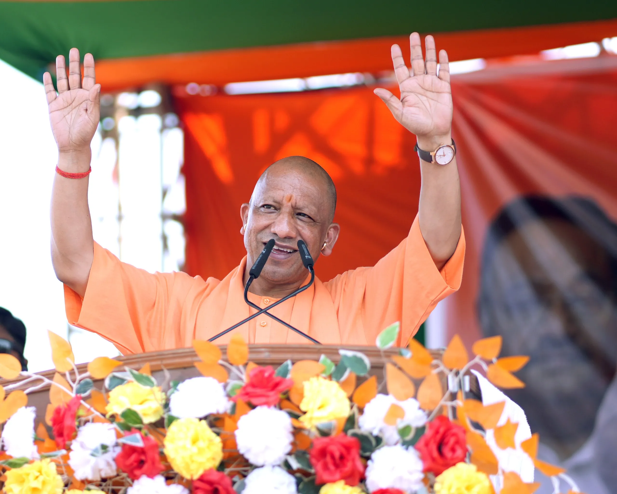 CM योगी ने कहा- यूपी में अब सेफ्टी, स्टेबिलिटी, रोजगार और स्पीड की गारंटी
