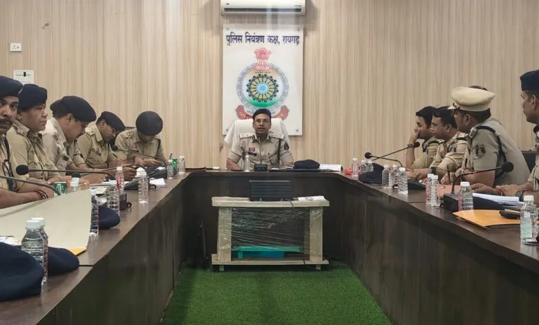 एसएसपी ने ली राजपत्रित अधिकारियों, थाना-चौकी और शाखा प्रभारियों की समीक्षा बैठक