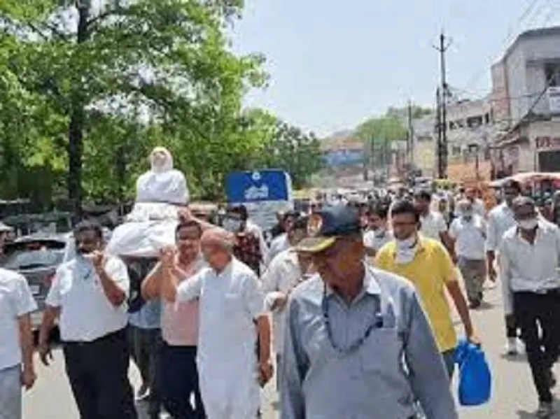  तेज रफ्तार कार ने जैन साध्वियों को कुचला, हादसे में दो की मौत