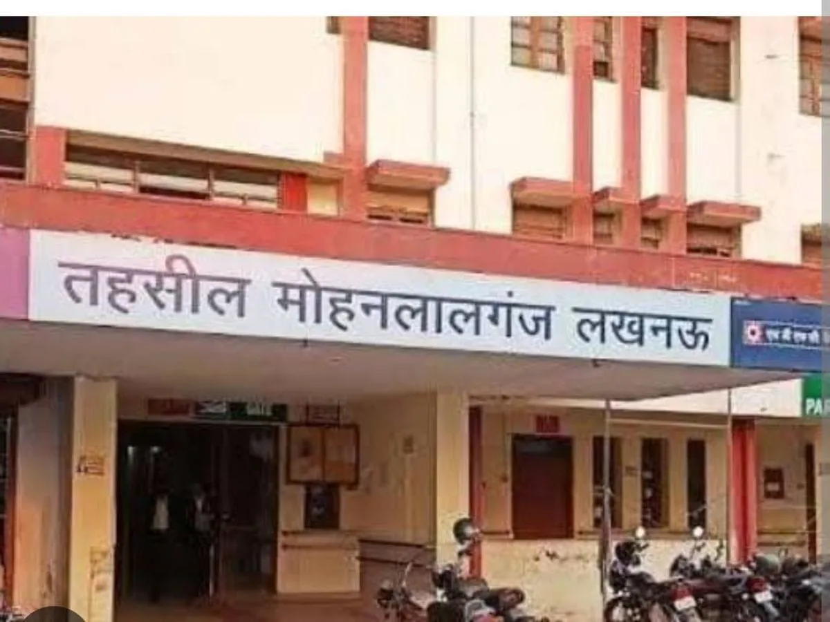 तहसील अधिकारी बेपरवाह ,न्याय के लिए एडियां रगड़ रहे किसान 