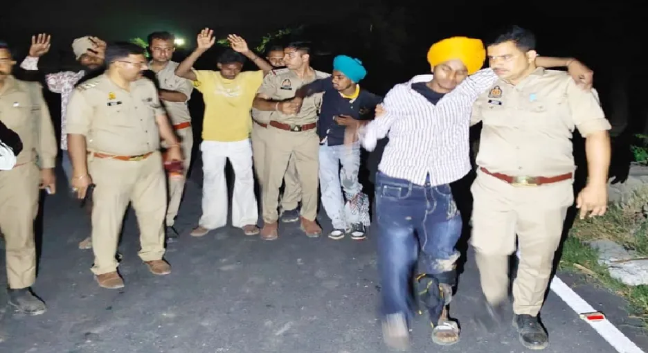 झपटमारी के अभियोग का सफल अनावरण,पुलिस मुठभेड में 05 शातिर अभियुक्त गिरफ्तार