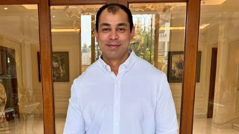 प्रतीक यादव की मौत से उठे कई सवाल, किचन में पड़े मिले थे अचेत, रात में नौकर से मांगा था पानी 