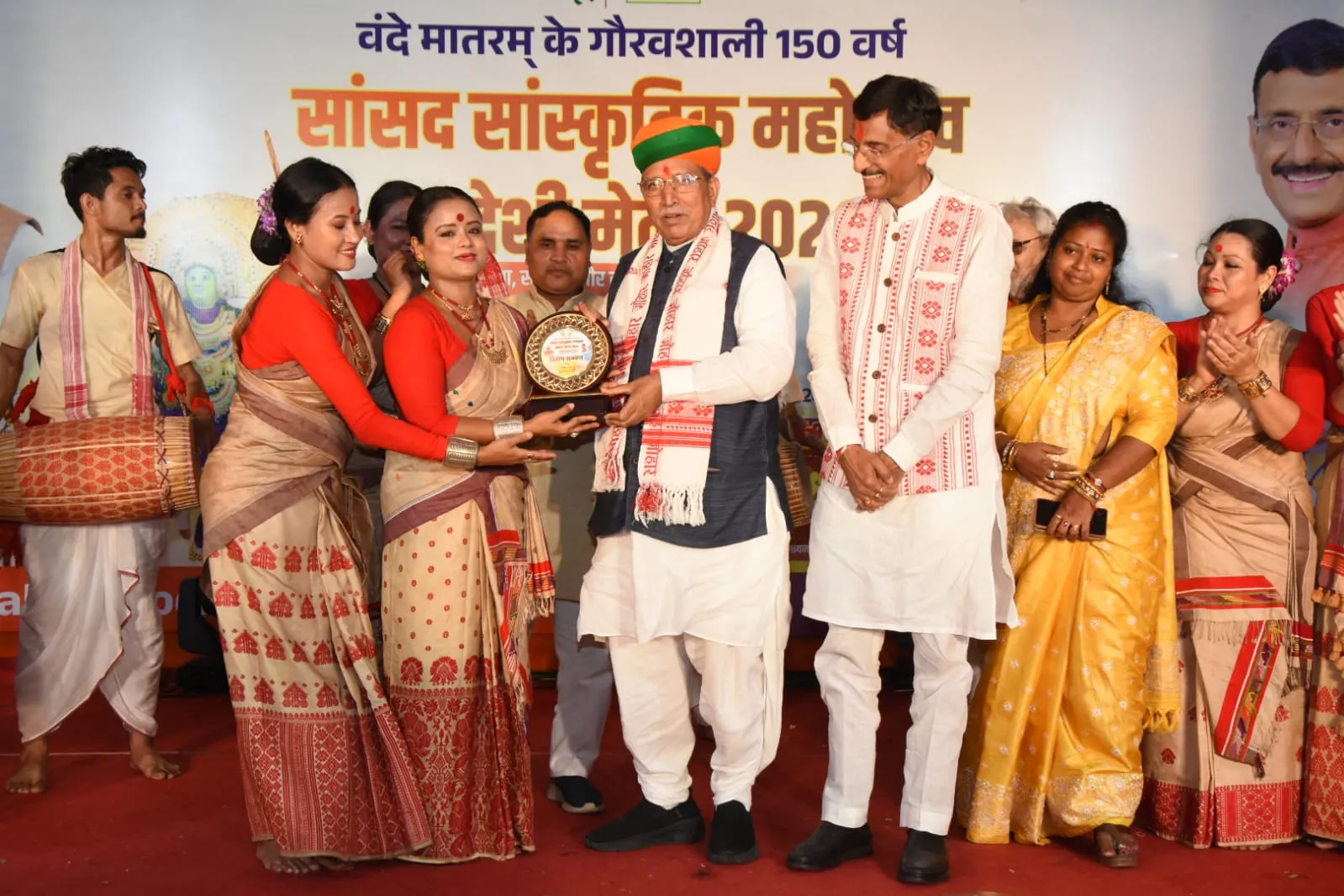 रांची के आड्रे हाउस में सांसद सांस्कृतिक महोत्सव सह स्वदेशी मेला का समापन