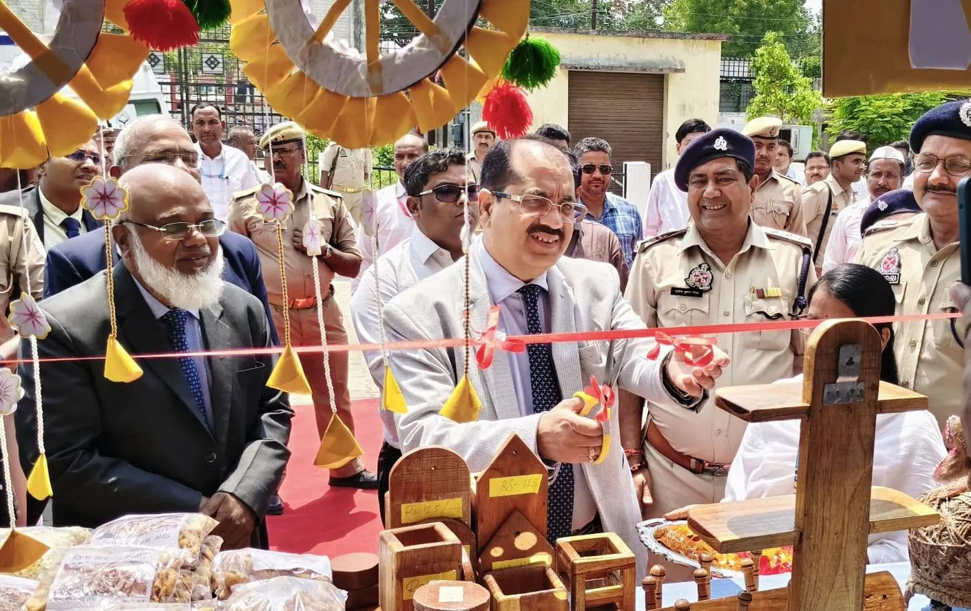 राष्ट्रीय लोक अदालत में किया गया कुल 60,802 वादों का निस्तारण 