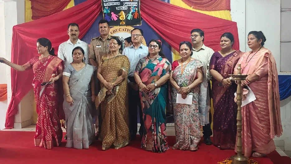 टाउन हॉल एजुकेशनल सोसाइटी में सड़क सुरक्षा कार्यशाला, 200 छात्रों को किया जागरूक