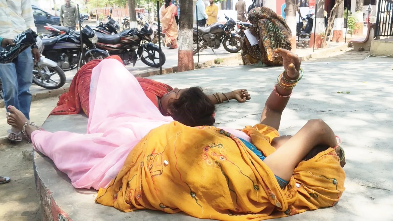 बीकेटी थाने में मानवता शर्मसार, न्याय की गुहार लेकर पहुँची महिला
