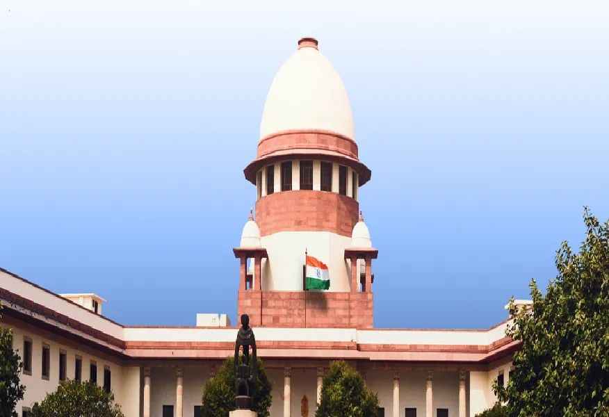 सीबीएसई की त्रिभाषा नीति को सुप्रीम कोर्ट में चुनौती