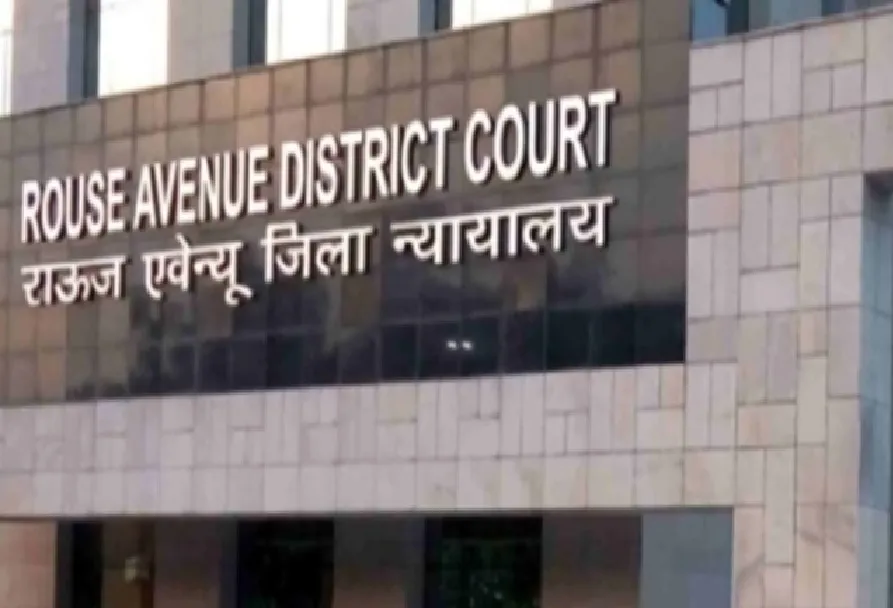 नीट पेपर लीक मामले में गिरफ्तार मनीषा 6 दिनों की सीबीआई हिरासत में