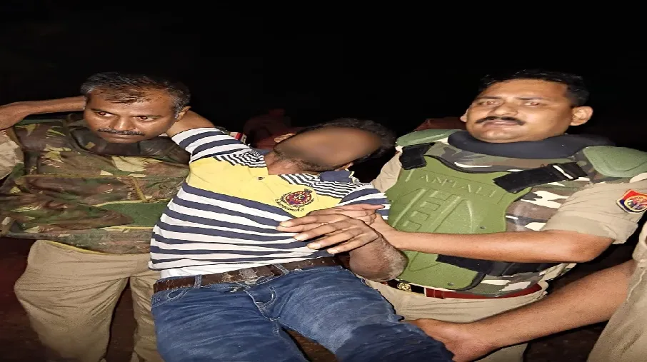  पुलिस मुठभेड़ में हिस्ट्रीशीटर बदमाश के पैर में लगी गोली,गिरफ्तार