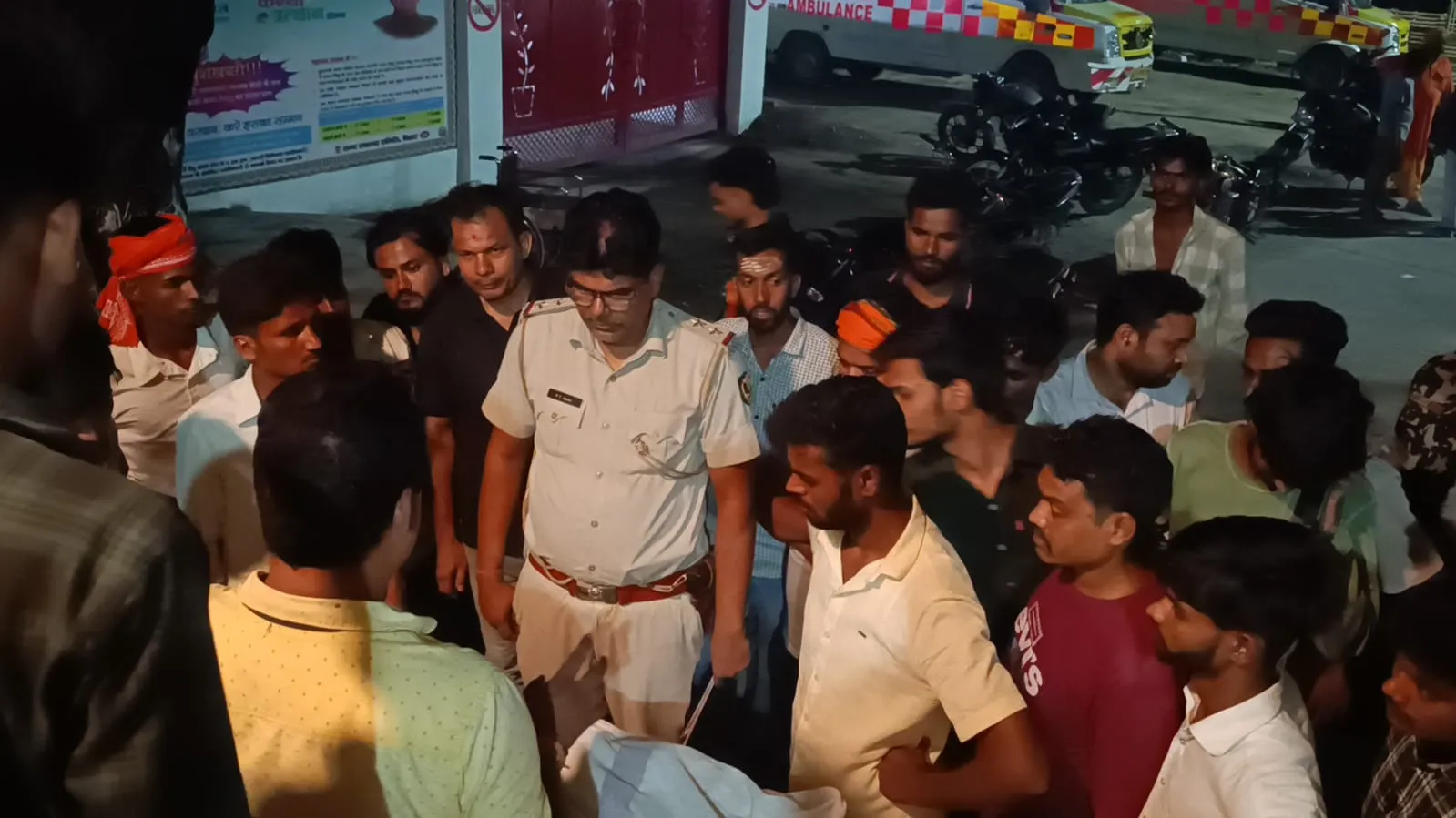  तेज रफ्तार बाइक ने व्यक्ति को मारी जोरदार टक्कर, मौके पर मौत 
